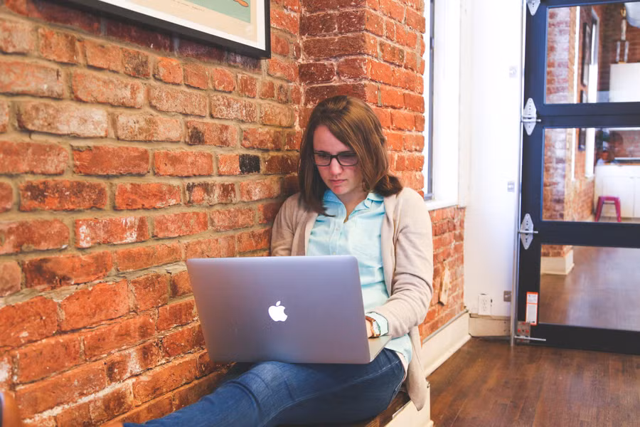 Nga: Giáo dục trực tuyến thu hút đông đảo người dân