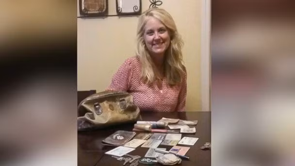 cau duoc vi khi di cau ca, kinh ngac khi mo ra xem hinh anh 2