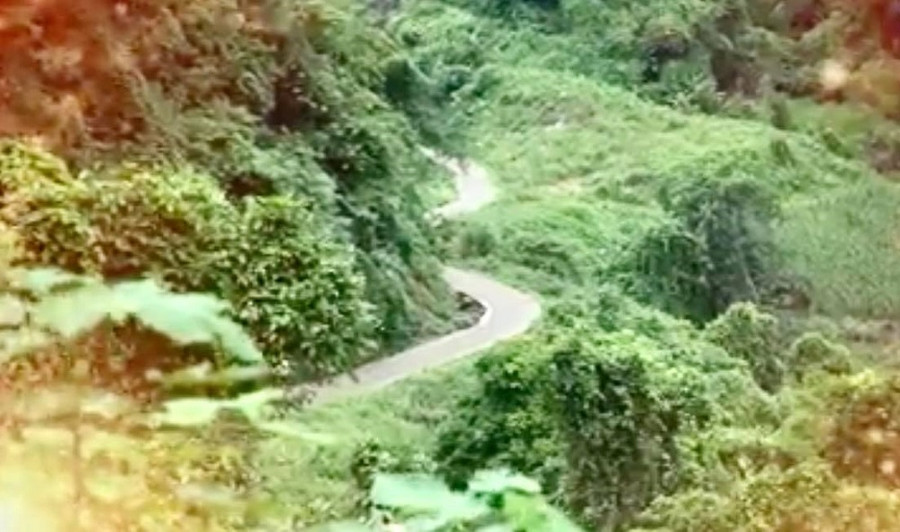 Con đường dẫn vào điểm trường Lũng Hoài, trường Tiểu học Thượng Nung. Con đường dẫn vào điểm trường Lũng Hoài, trường Tiểu học Thượng Nung.