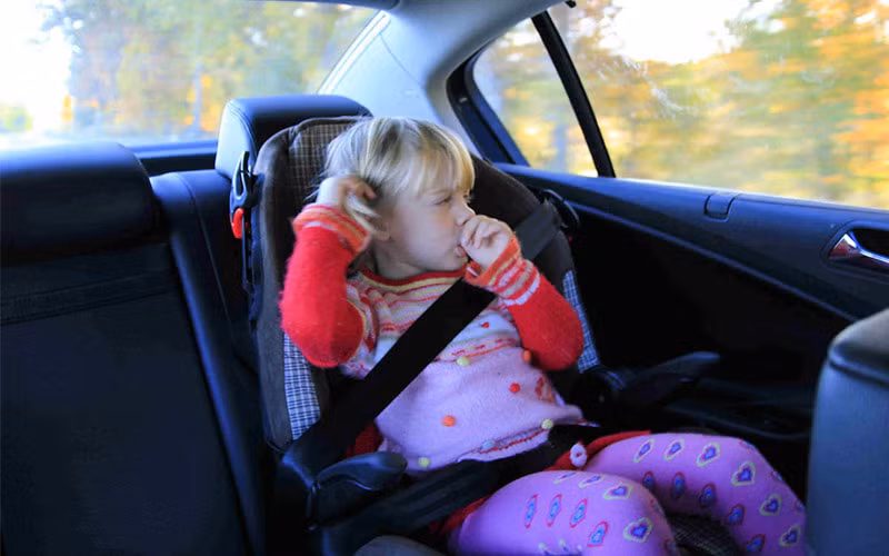 Sử dụng ghế ô tô phù hợp cho con có thể giảm 70% nguy cơ thương tích. (Ảnh: ITN).