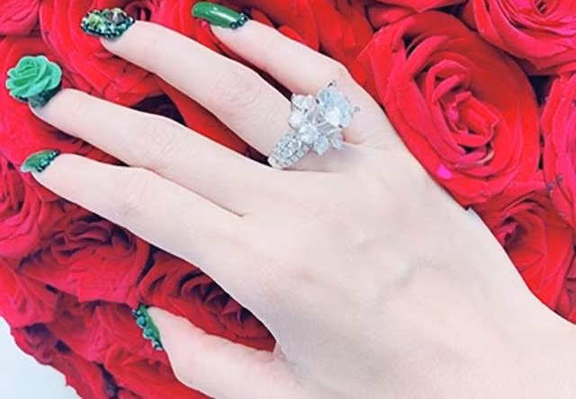 Mỹ nhân Việt được tặng nhẫn kim cương: Nhẫn ai “khủng” nhất?