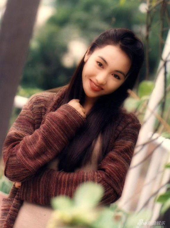 Bỏ sự nghiệp cưới chồng già, Lê Tư từng khiến công chúng tiếc nuối nhưng giờ thành bà hoàng, “ăn đứt” Hoa đán TVB cùng thời - Ảnh 1. Bỏ sự nghiệp cưới chồng già, Lê Tư từng khiến công chúng tiếc nuối nhưng giờ thành bà hoàng, “ăn đứt” Hoa đán TVB cùng thời - Ảnh 1.