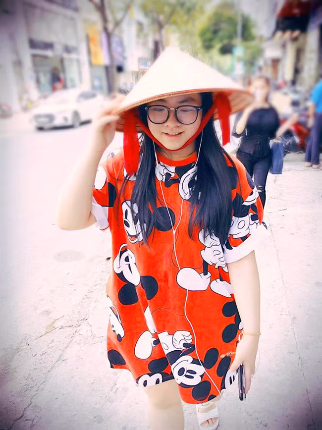 17 năm làm mẹ đơn thân trong điều tiếng, Hiền Thục làm công chúng rơi nước mắt với bức thư gửi con - Ảnh 3. 17 năm làm mẹ đơn thân trong điều tiếng, Hiền Thục làm công chúng rơi nước mắt với bức thư gửi con - Ảnh 3.