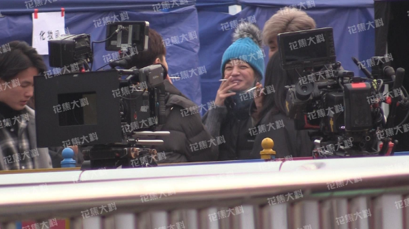 Triệu Vy lộ ảnh ngoài đời trái ngược hoàn toàn với trên mạng: Mặt mộc già xọm, nhăn nheo khó tin - Ảnh 2. Triệu Vy lộ ảnh ngoài đời trái ngược hoàn toàn với trên mạng: Mặt mộc già xọm, nhăn nheo khó tin - Ảnh 2.