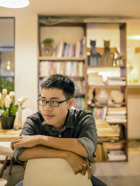 Tác giả Thái Cường. Ke kiem tien nho nam trong quan tai dong gia xac chet hinh anh 3