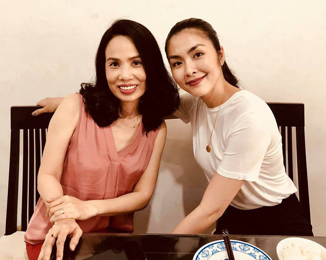 Vừa trở về từ Mỹ, Tăng Thanh Hà bị đạo diễn Vũ Ngọc Đãng vô tình tiết lộ điều bất ngờ này - Ảnh 1. Vừa trở về từ Mỹ, Tăng Thanh Hà bị đạo diễn Vũ Ngọc Đãng vô tình tiết lộ điều bất ngờ này - Ảnh 1.