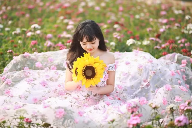 Hành trình giành tấm vé đi châu Âu miễn phí "không bất ngờ" của cô gái xinh đẹp