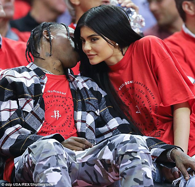 Bất ngờ với tiêu chí chọn bạn trai khác người của nữ tỷ phú trẻ nhất thế giới - Ảnh 2.