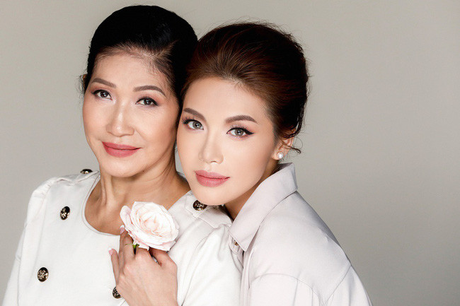 Chụp ảnh cùng con gái, mẹ Minh Tú khiến ai cũng xuýt xoa vì quá trẻ trung, xinh đẹp - Ảnh 9.