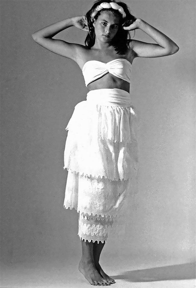 Loạt ảnh tuổi 16 trăng tròn mơn mởn của Đệ nhất phu nhân Mỹ Melania Trump - ảnh 11