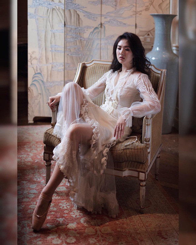 Ngắm dung nhan không thể rời mắt của con gái út ông trùm Huawei: Xinh đẹp vạn người mê còn sở hữu tài năng đặc biệt khiến cánh mày râu phải ngả mũ - Ảnh 4.