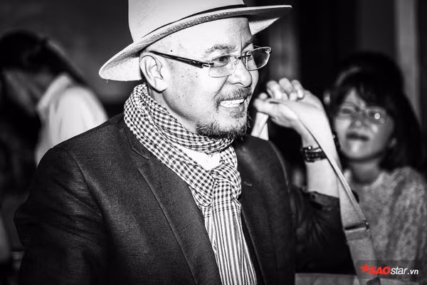 Người phụ nữ hiện đại thì họ phải đẹp ba phần: tâm-thần-trí.