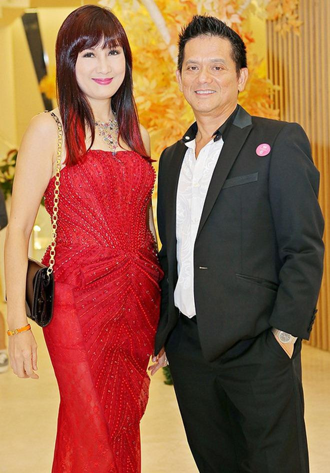 “Nữ hoàng ảnh lịch” một thời Hiền Mai tiết lộ thông tin bất ngờ về chồng và con trai ảnh 3 “nu hoang anh lich” mot thoi hien mai tiet lo thong tin bat ngo ve chong, con trai 14 tuoi - 3