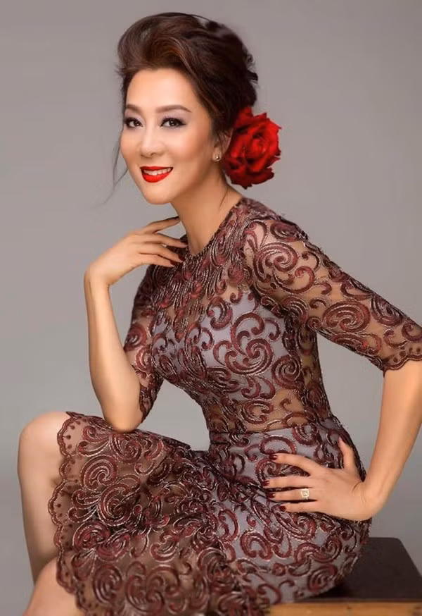 Sự thật Nguyễn Cao Kỳ Duyên sở hữu chiếc nhẫn trị giá 41 tỷ đồng - Ảnh 1.