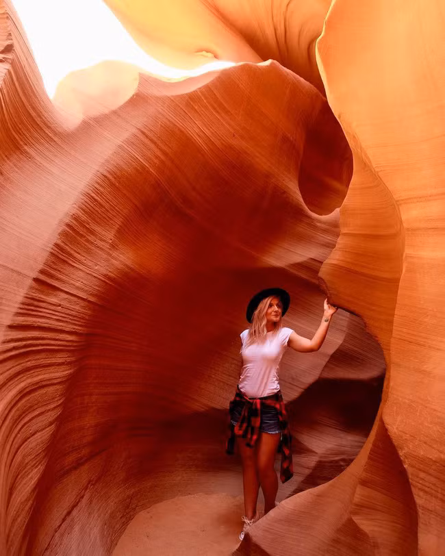 Choáng toàn tập với loạt kỳ quan nước Mỹ trong bộ ảnh cưới của cựu hoa khôi Du học sinh Việt - Ảnh 9.