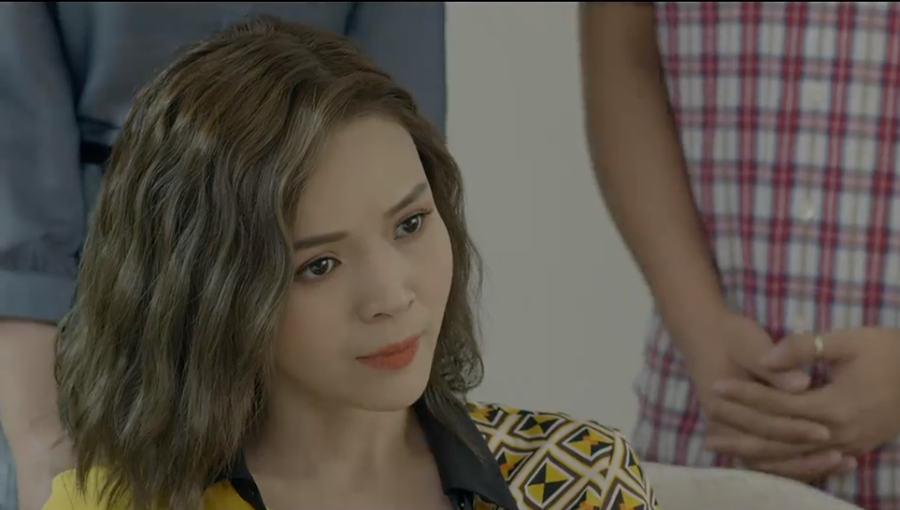 Nguyệt gay gắt với Liên. Nguyệt gay gắt với Liên.