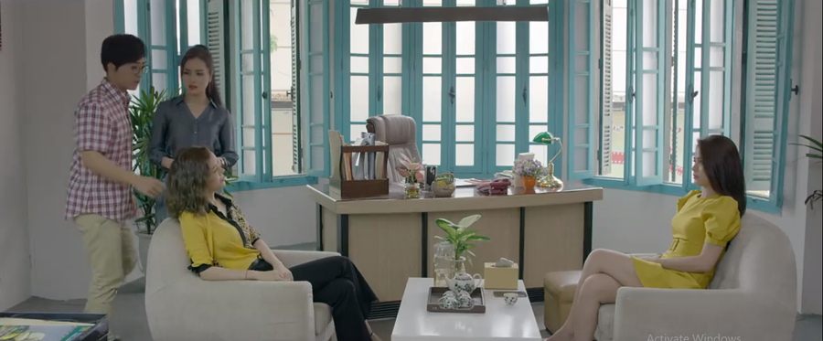 Liên và Nguyệt đấu khẩu. Liên và Nguyệt đấu khẩu.