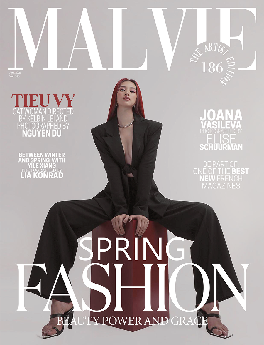 Nhan sắc ngày càng “chín muồi” và sự trưởng thành của nàng Hậu Tiểu Vy.