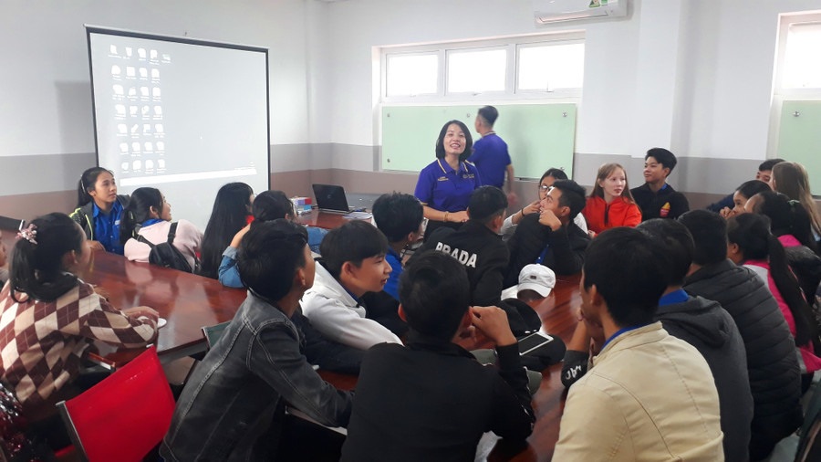 Học sinh được trải nghiệm các chương trình học mới, trong một không gain hiện đại ở ĐH Phú Xuân Huế