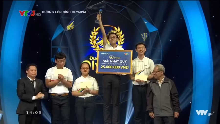 Sau 19 năm chờ đợi, nam sinh Chuyên Lý trường Phan Bội Châu vào Chung kết Olympia 2019, mang về cầu truyền hình đầu tiên cho ngôi trường này! - Ảnh 2.