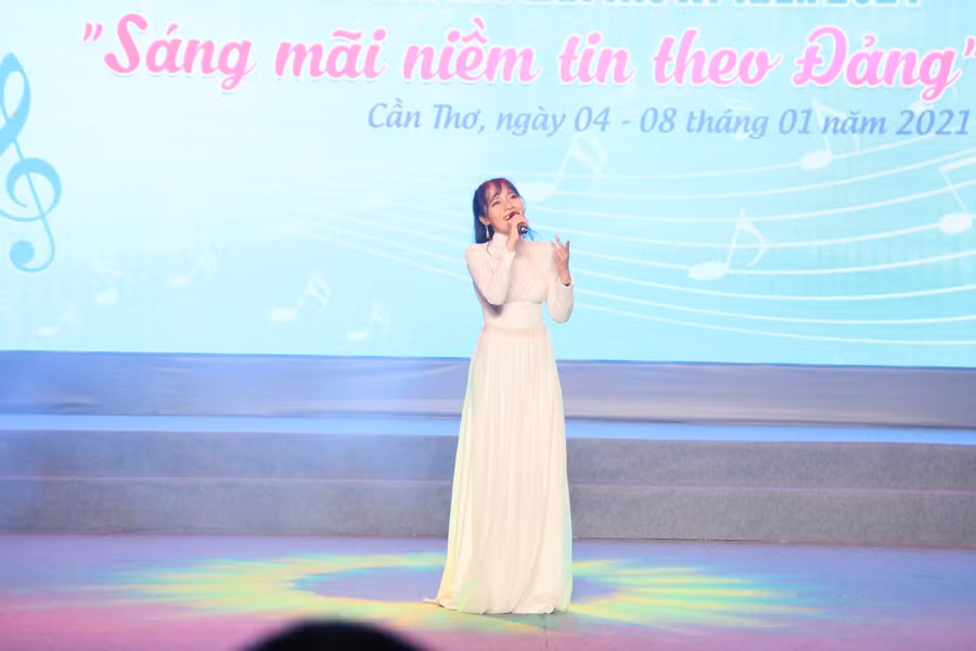 Khởi tranh Hội thi Tiếng hát học sinh, sinh viên thành phố Cần Thơ ảnh 5