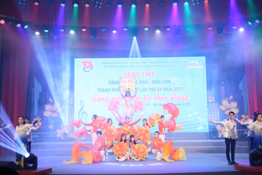 Khởi tranh Hội thi Tiếng hát học sinh, sinh viên thành phố Cần Thơ ảnh 7