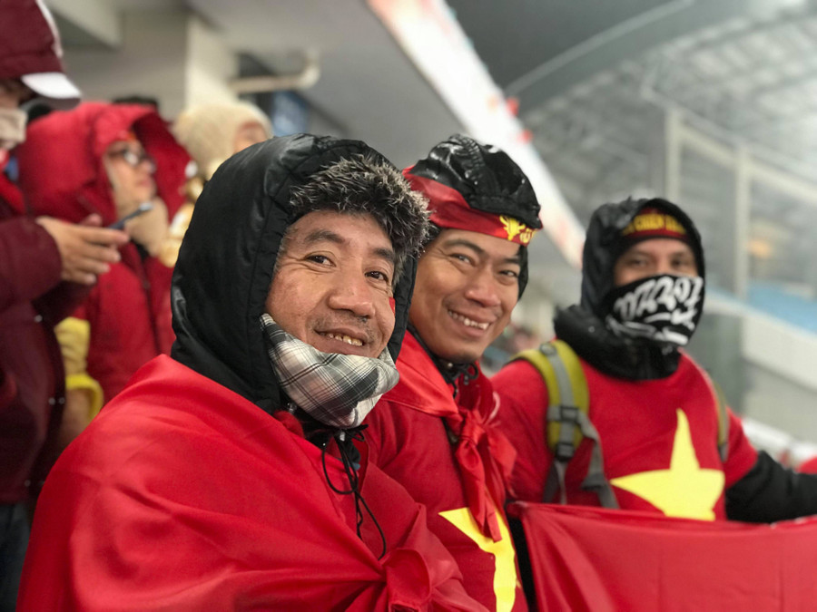 Dẫu thế nào, U23 Việt Nam vẫn là người hùng trong lòng người hâm mộ Dẫu thế nào, U23 Việt Nam vẫn là người hùng trong lòng người hâm mộ