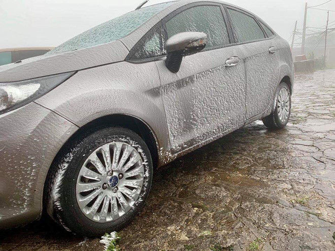 Gioi tre khong ngai gia ret check-in bang tuyet o Mau Son hinh anh 11