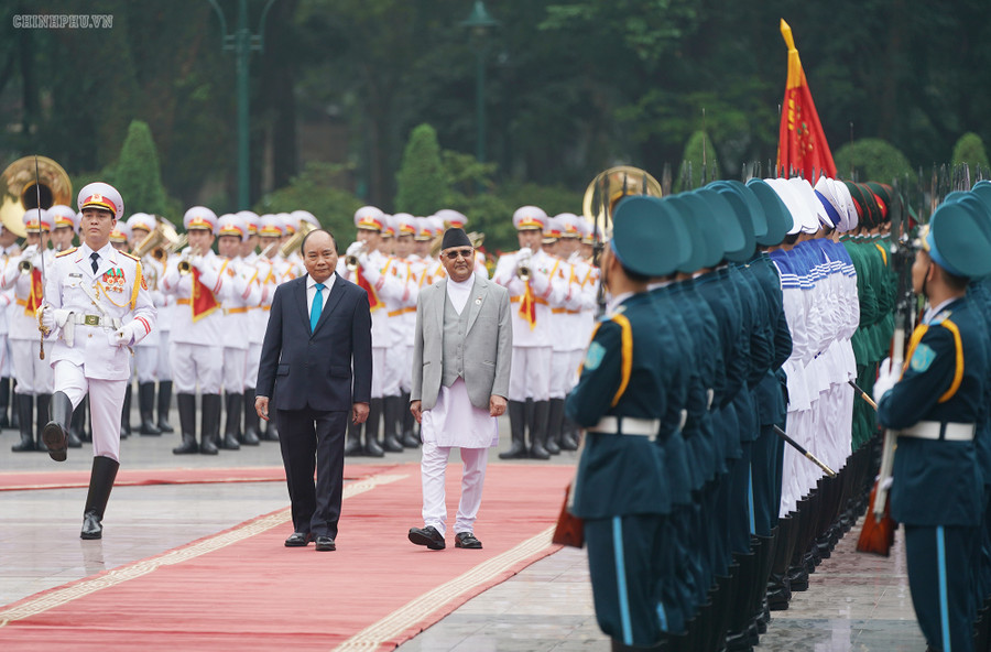 Thủ tướng Nguyễn Xuân Phúc đón, hội đàm với Thủ tướng Nepal ảnh 2