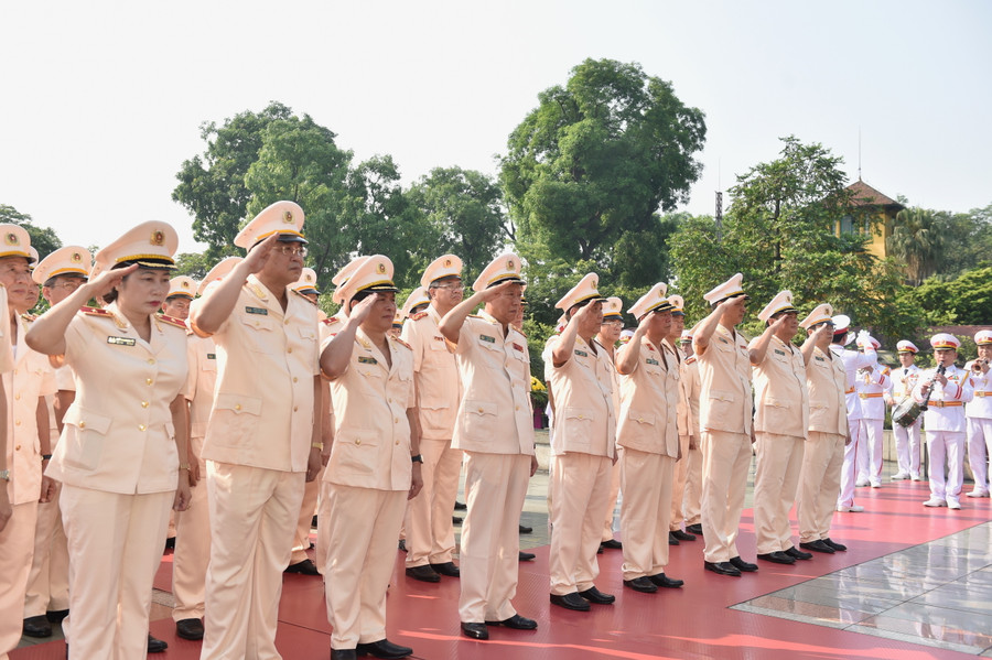 Lãnh đạo Đảng, Nhà nước viếng Chủ tịch Hồ Chí Minh ảnh 6 Lãnh đạo Đảng, Nhà nước viếng Chủ tịch Hồ Chí Minh ảnh 6