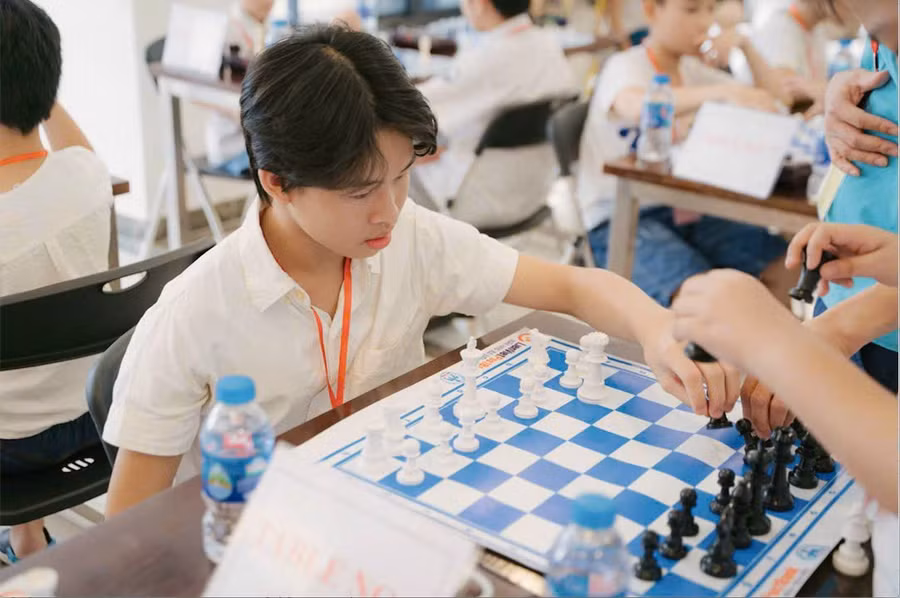 Ngoài âm nhạc, Bảo Khôi cũng có sở thích với bộ môn Cờ vua.