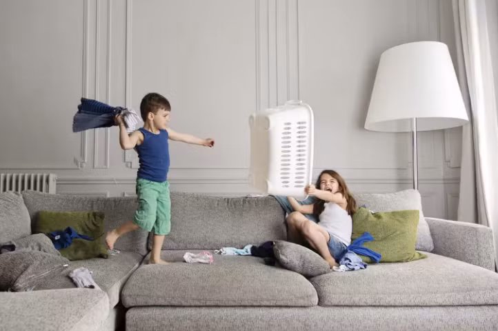 Bố mẹ nên làm gì khi con trẻ mất kiểm soát?
