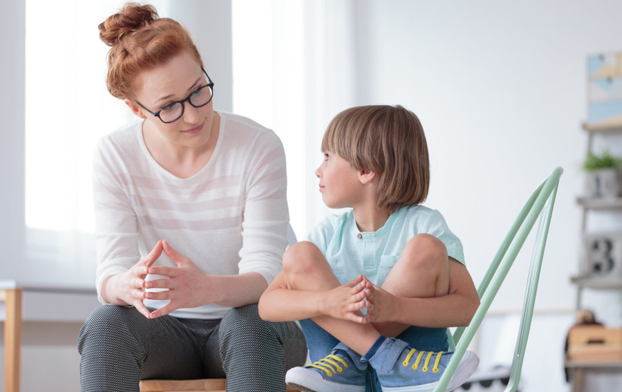 Bằng cách lắng nghe, chúng ta cũng có thể thể hiện sự quan tâm và tôn trọng người khác. (Ảnh: ITN). Bằng cách lắng nghe, chúng ta cũng có thể thể hiện sự quan tâm và tôn trọng người khác. (Ảnh: ITN).