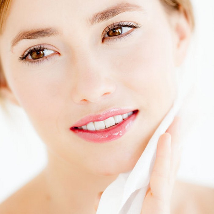 6 cách đơn giản để có làn da mịn màng, se khít lỗ chân lông ảnh 2