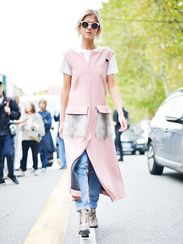 Cách mix quần jeans với áo phông trong từng hoàn cảnh ảnh 6 Cách mix quần jeans với áo phông 7