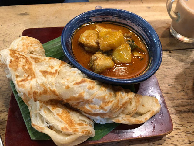 Đến Malaysia cổ vũ đội tuyển VN, không thể bỏ qua loạt thức ăn đường phố hấp dẫn ảnh 2 10 món ăn ngon thần sầu ở Malaysia, nhìn ảnh thôi đã sôi sục dạ dày - 2