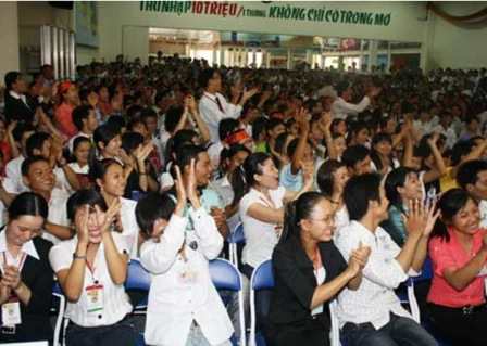 Chiêu trò lừa đảo tân sinh viên: Bị bạn thân "gạ" bán hàng đa cấp