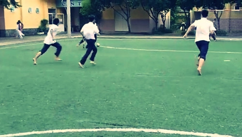 4-truong-thpt-sai-thanh-co-khu-the-duc-xanh-mat-hoanh-trang-10