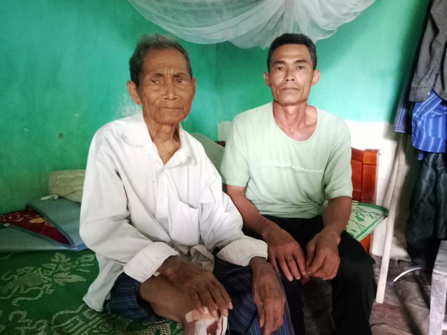 Cha con cụ Đặng Xuân Phu (gia đình chính sách) bị cắt điện hơn 1 tháng trong đợt nắng nóng cao điểm Cha con cụ Đặng Xuân Phu (gia đình chính sách) bị cắt điện hơn 1 tháng trong đợt nắng nóng cao điểm