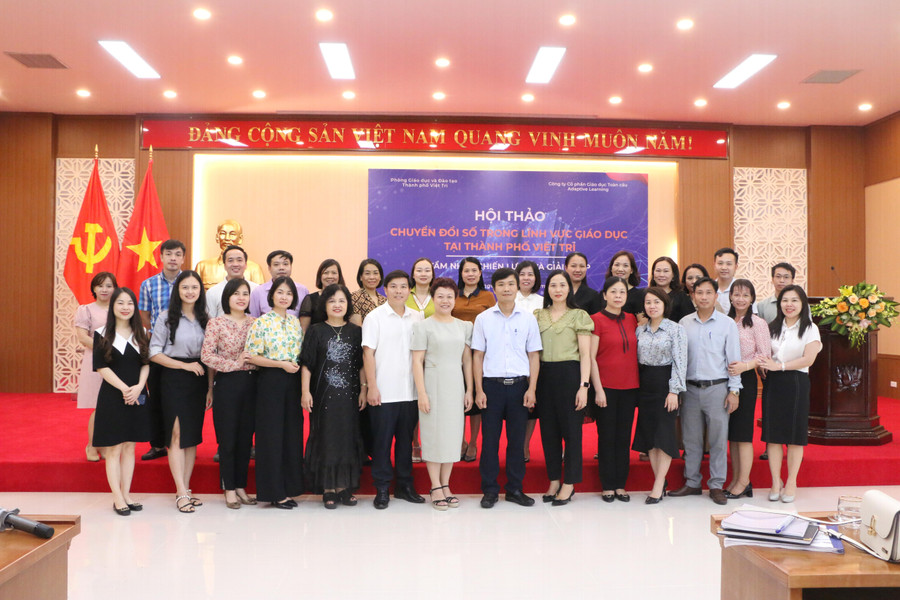 Các đại biểu dự hội thảo chụp ảnh lưu niệm cuối chương trình. Các đại biểu dự hội thảo chụp ảnh lưu niệm cuối chương trình.