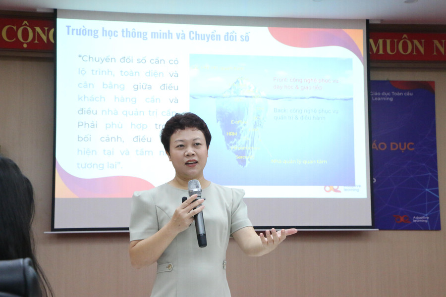 PGS.TS Chu Cẩm Thơ chia sẻ về tính cấp bách của chuyển đổi số trong nhà trường. PGS.TS Chu Cẩm Thơ chia sẻ về tính cấp bách của chuyển đổi số trong nhà trường.