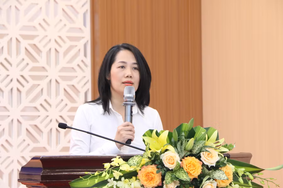 Phó Chủ tịch UBND TP Việt Trì Nguyễn Thu Hiền mong muốn buổi hội thảo sẽ phát huy hiệu quả trong việc lan tỏa tinh thần đổi mới về chuyển đổi số.