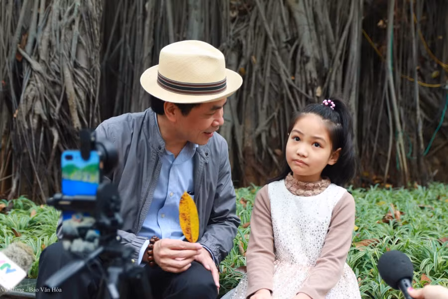 Đoàn Lữ Thụy Phương tham gia Chương trình Giao lưu ở Ngày thơ Việt Nam năm 2021.