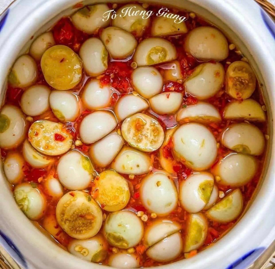 Công thức muối cà pháo chua ngọt giòn tan, ăn ngay trong ngày