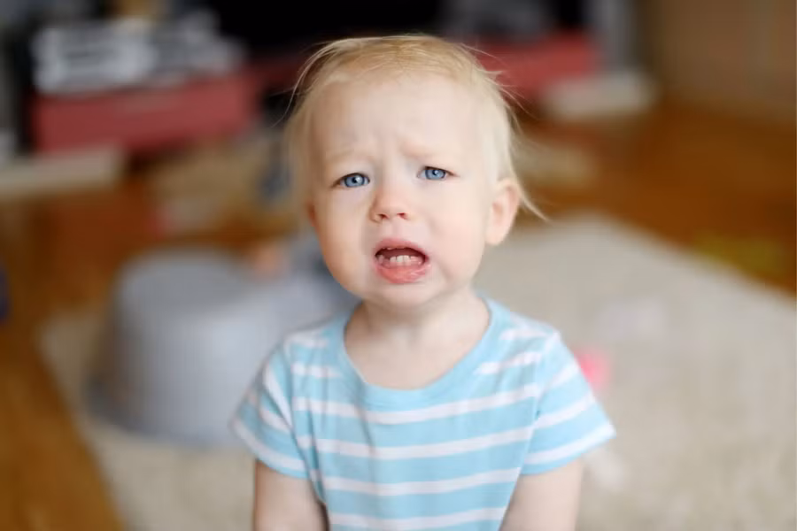 Đừng quá lo lắng khi thấy con khóc. (Ảnh: ITN).