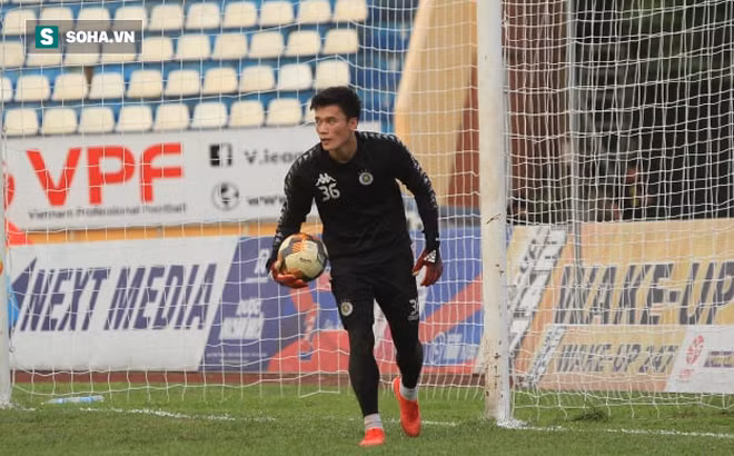 Hà Nội FC liên tục thua thảm, lỗi của Bùi Tiến Dũng ở đâu?