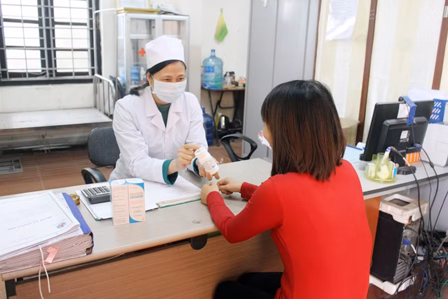 Bảo hiểm y tế - sự sống còn của bệnh nhân nhiễm HIV