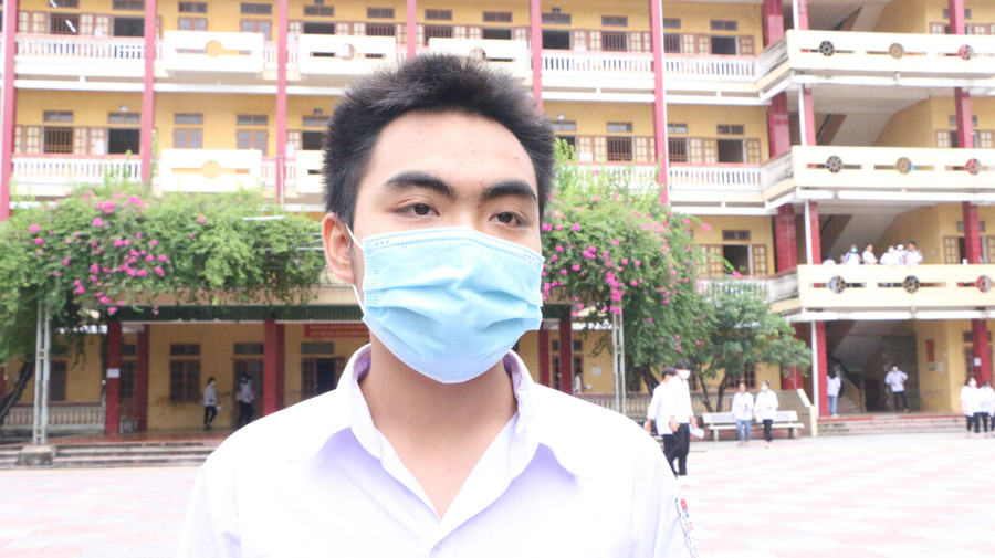 Thí sinh Đỗ Lại Trường Huy chia sẻ về đề thi tổ hợp Khoa học tự nhiên.