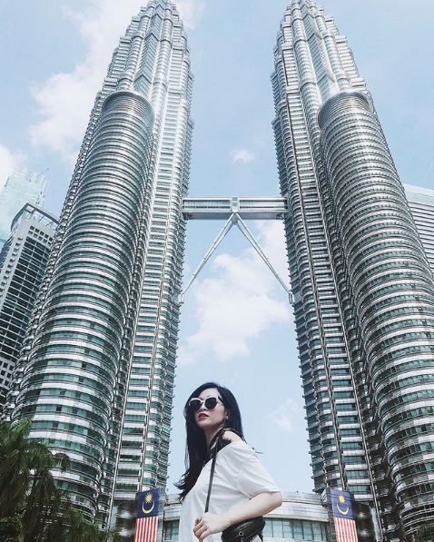 4 bí kíp đơn giản để hội chị em có góc ảnh đẹp - độc - lạ cho mùa du lịch rực rỡ ảnh 30 4 bí kíp đơn giản để hội chị em có góc ảnh đẹp - độc - lạ cho mùa du lịch rực rỡ ảnh 30