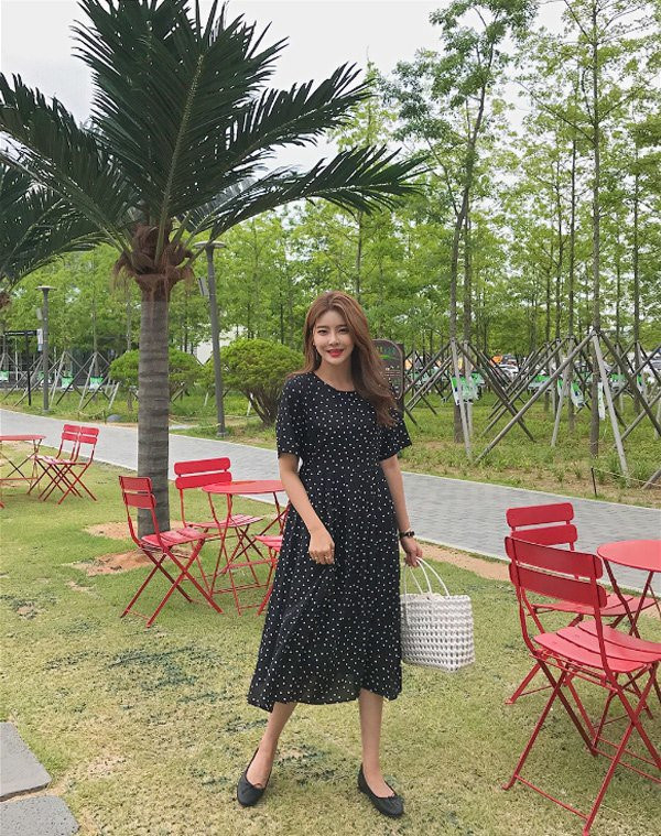 4 mẫu trang phục chị em nhất định không nên mặc đi làm kẻo mất hình tượng ảnh 14 khong muon mat hinh tuong trong mat dong nghiep, co nhung thu chi em nhat dinh dung dien di lam - 16